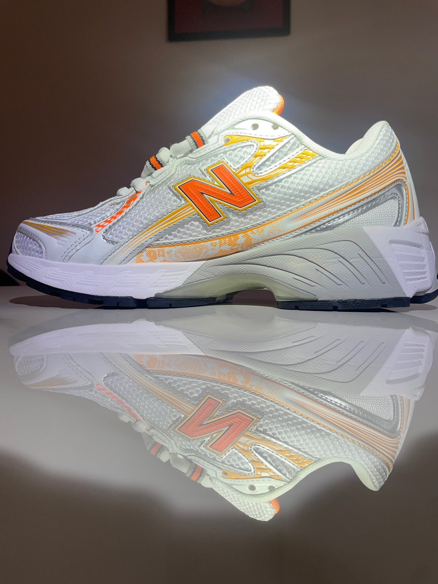 New Balance 740 🟠⚪️                            Unisexe